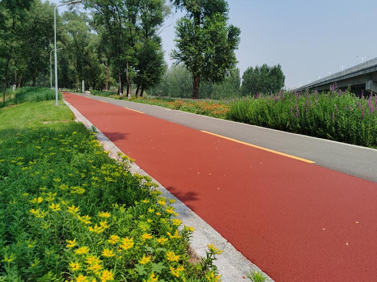 fcc752f4f4d4b7e37e32a51c6bb6de1